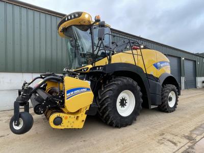 New Holland FR 650 forage cruiser